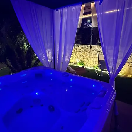 Luxury Diamante Willa Casa del Lago