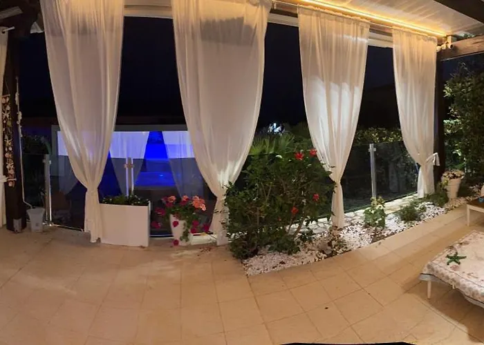 Luxury Diamante Villa